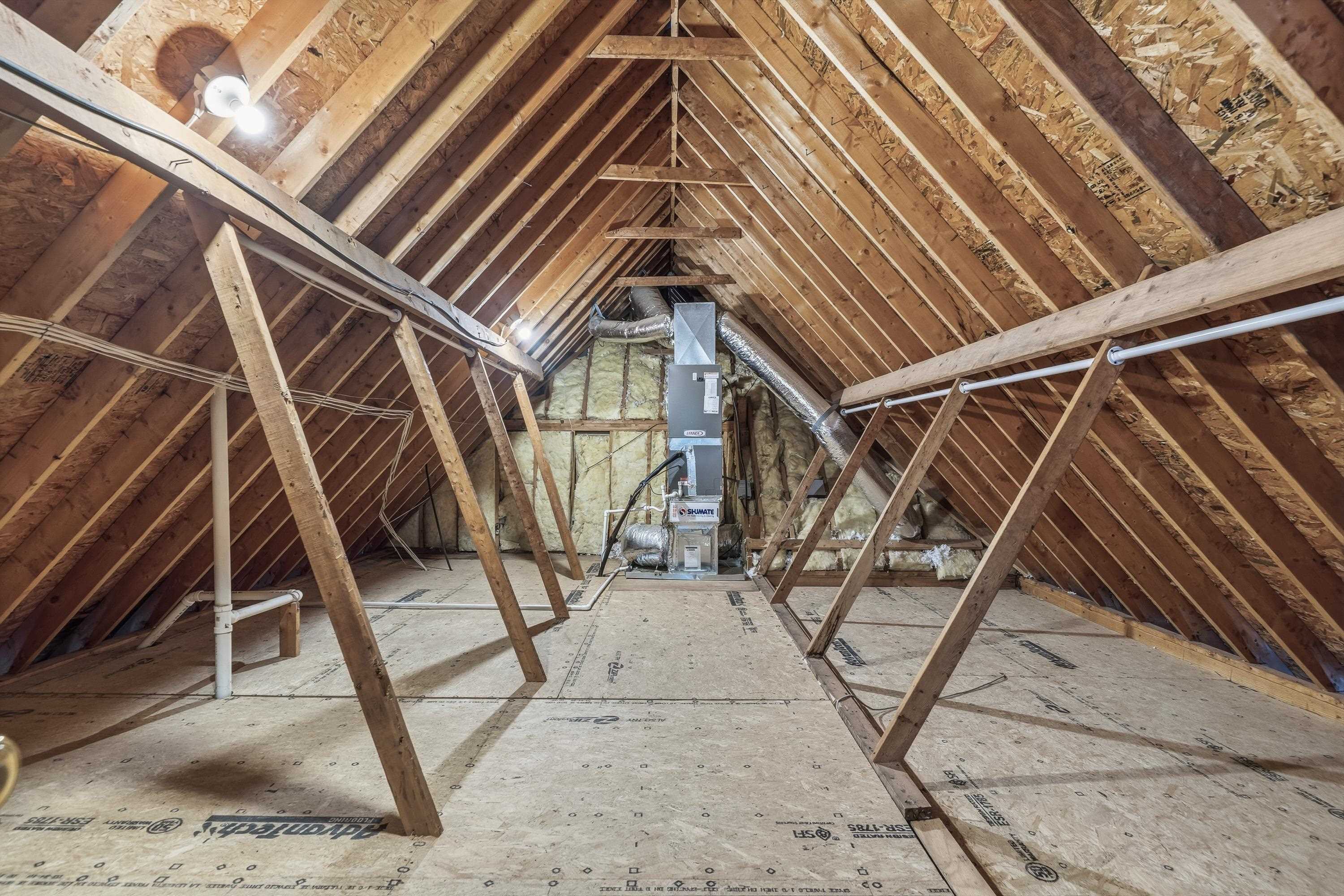 1811 SNUG HARBOR DRIVE