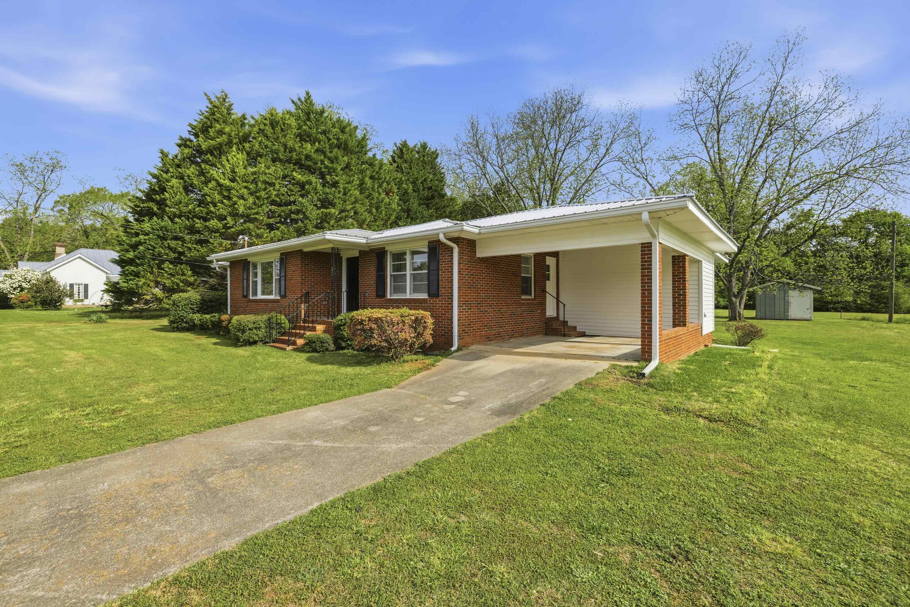 93 CARLTON AVENUE