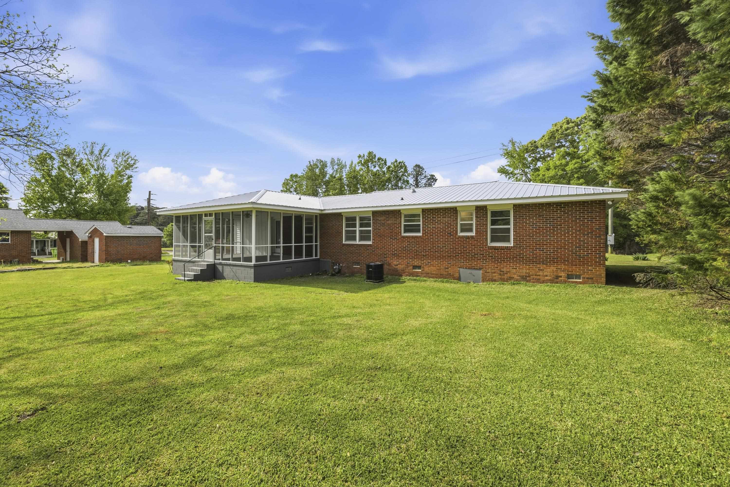 93 CARLTON AVENUE