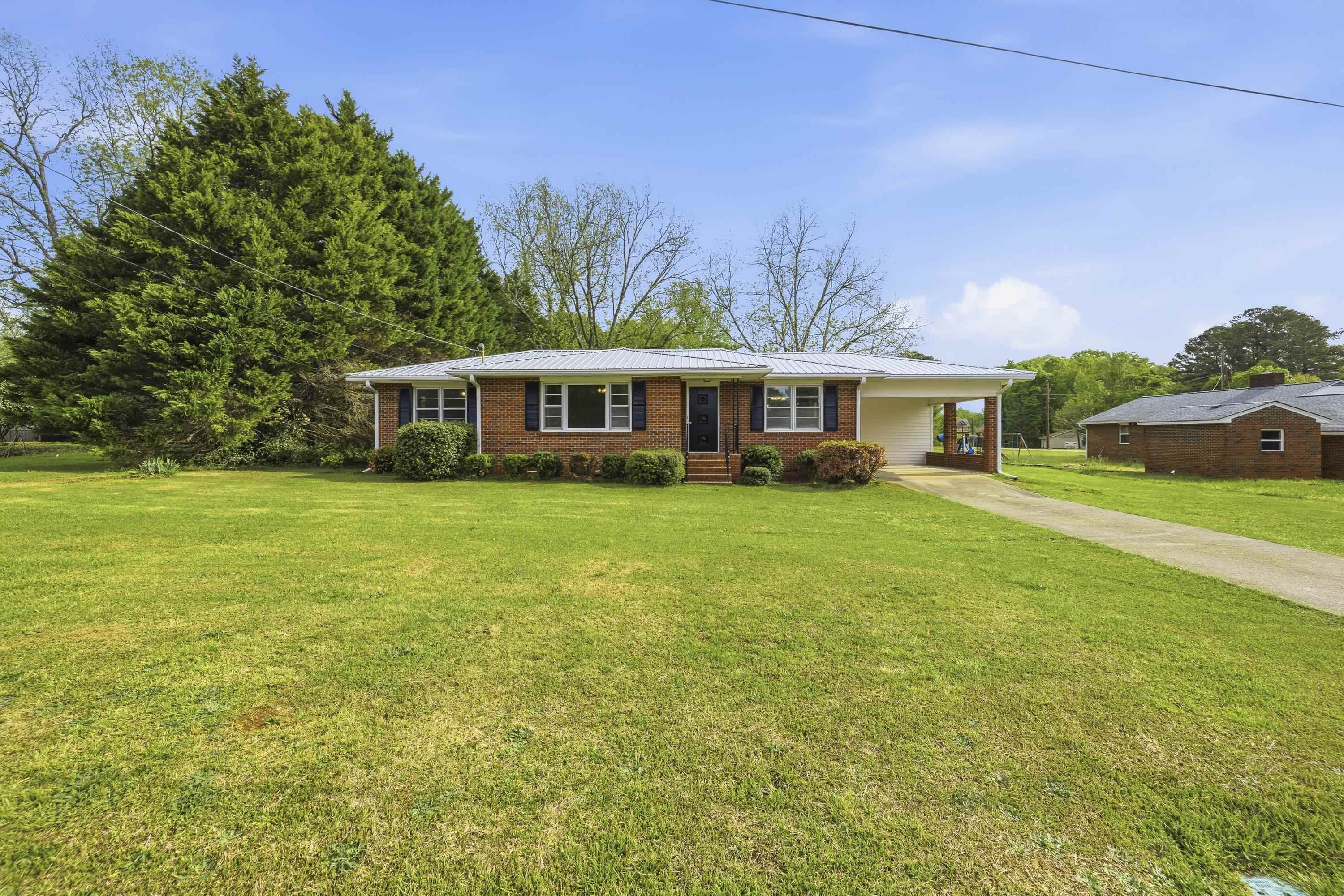 93 CARLTON AVENUE