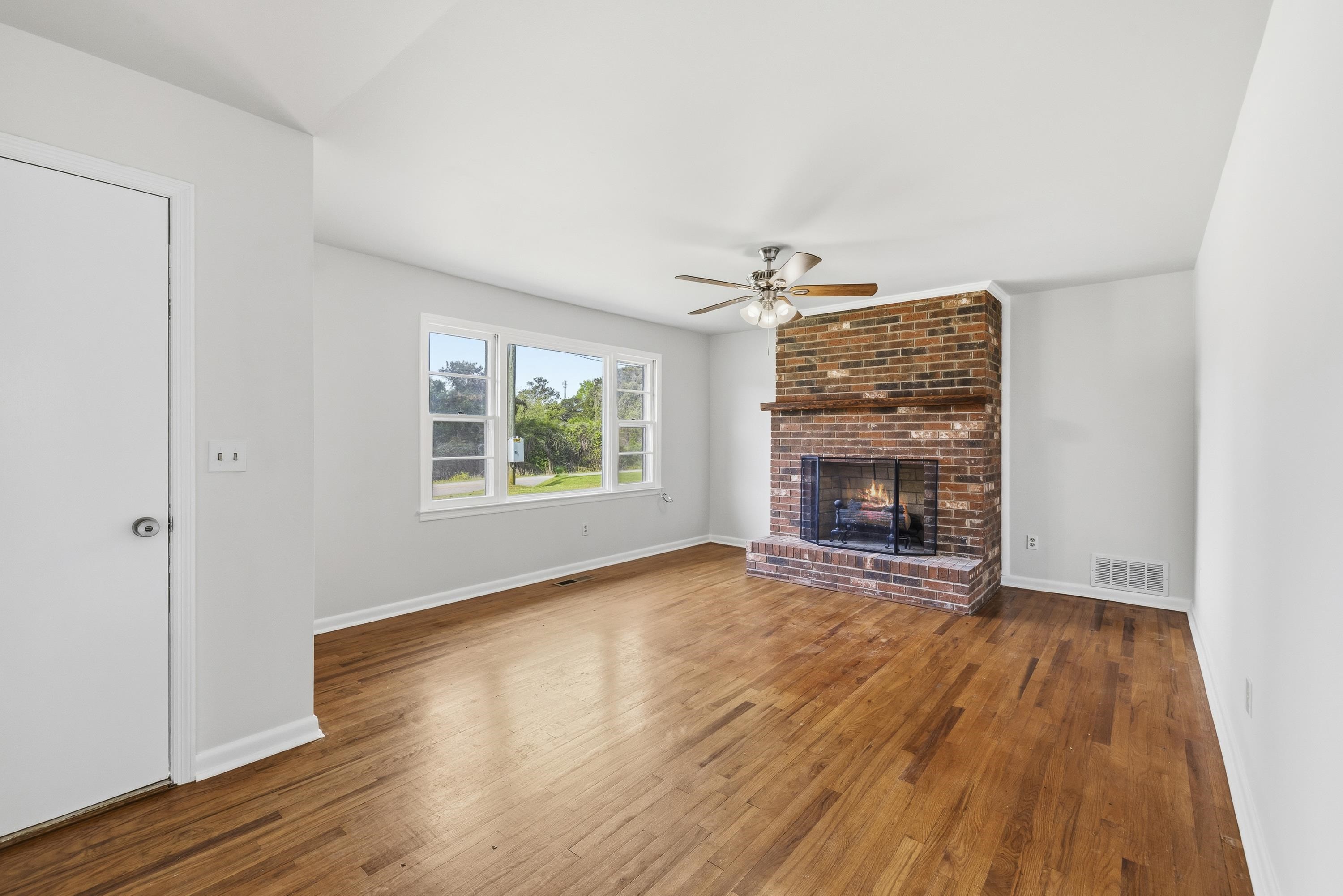 93 CARLTON AVENUE