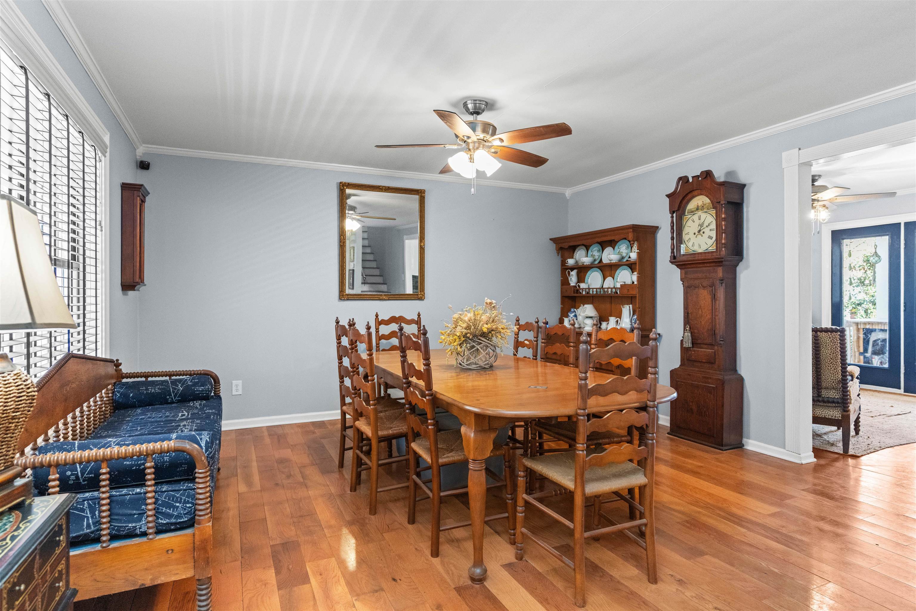 121 E RIVER BEND DRIVE
