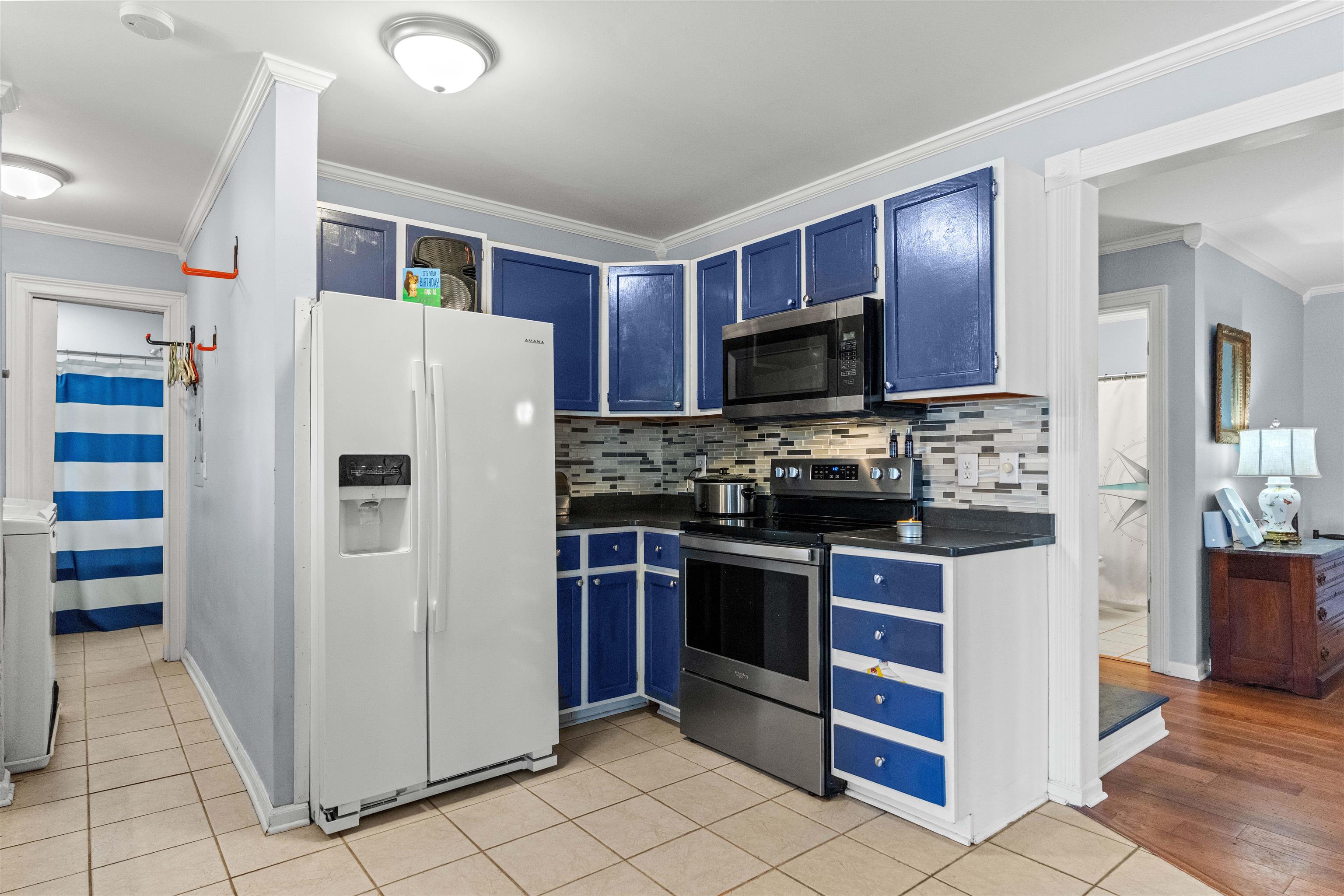 121 E RIVER BEND DRIVE