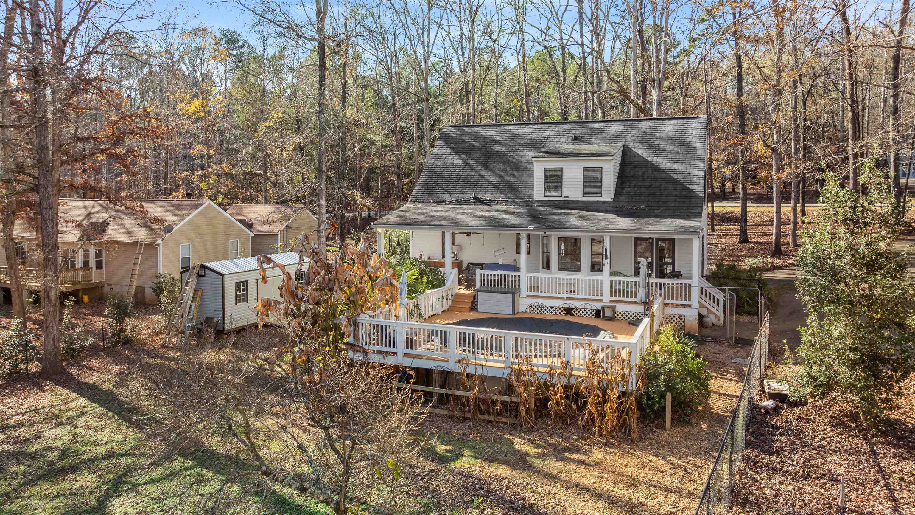 121 E RIVER BEND DRIVE