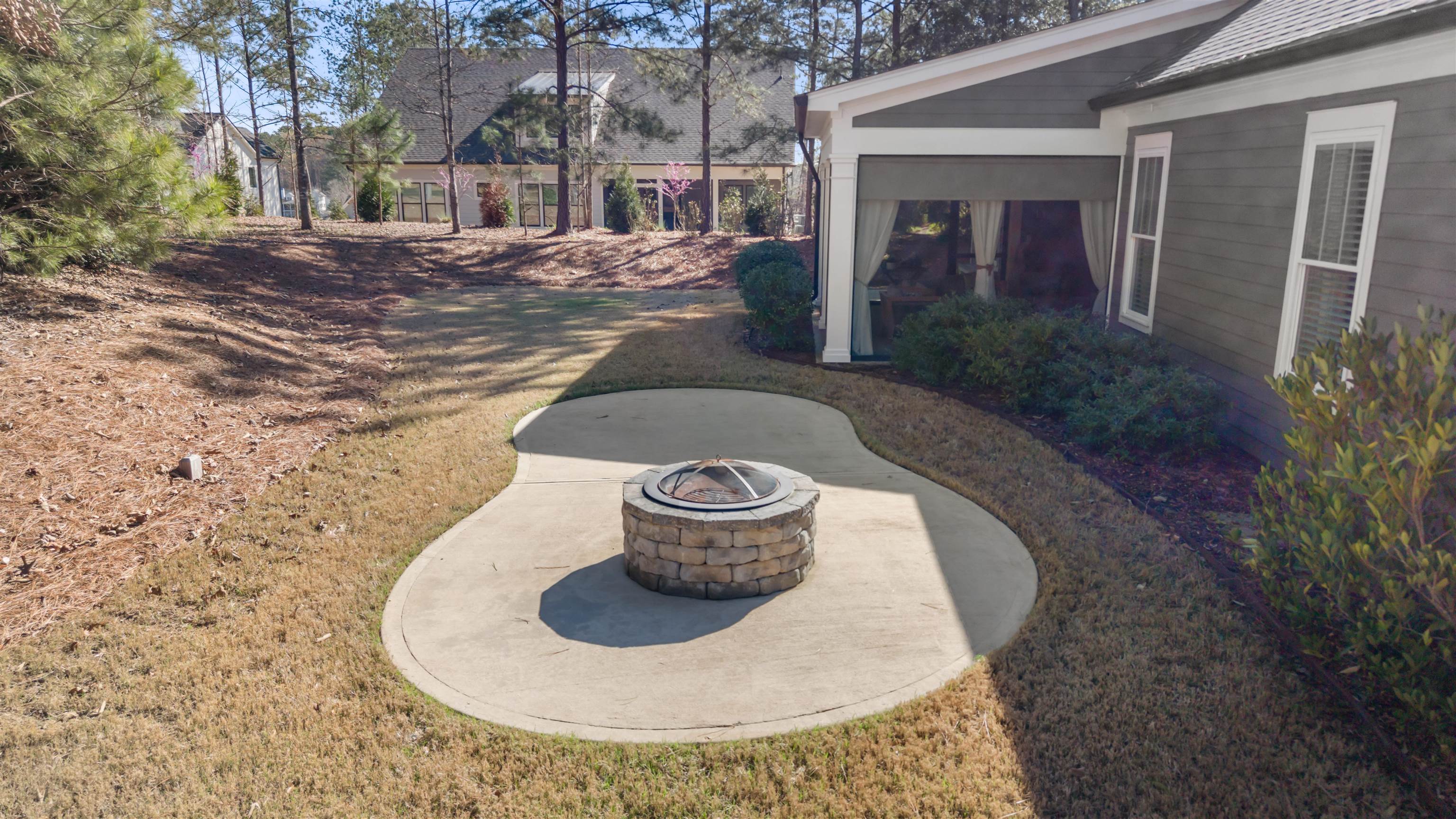 1231 GLEN EAGLE DRIVE