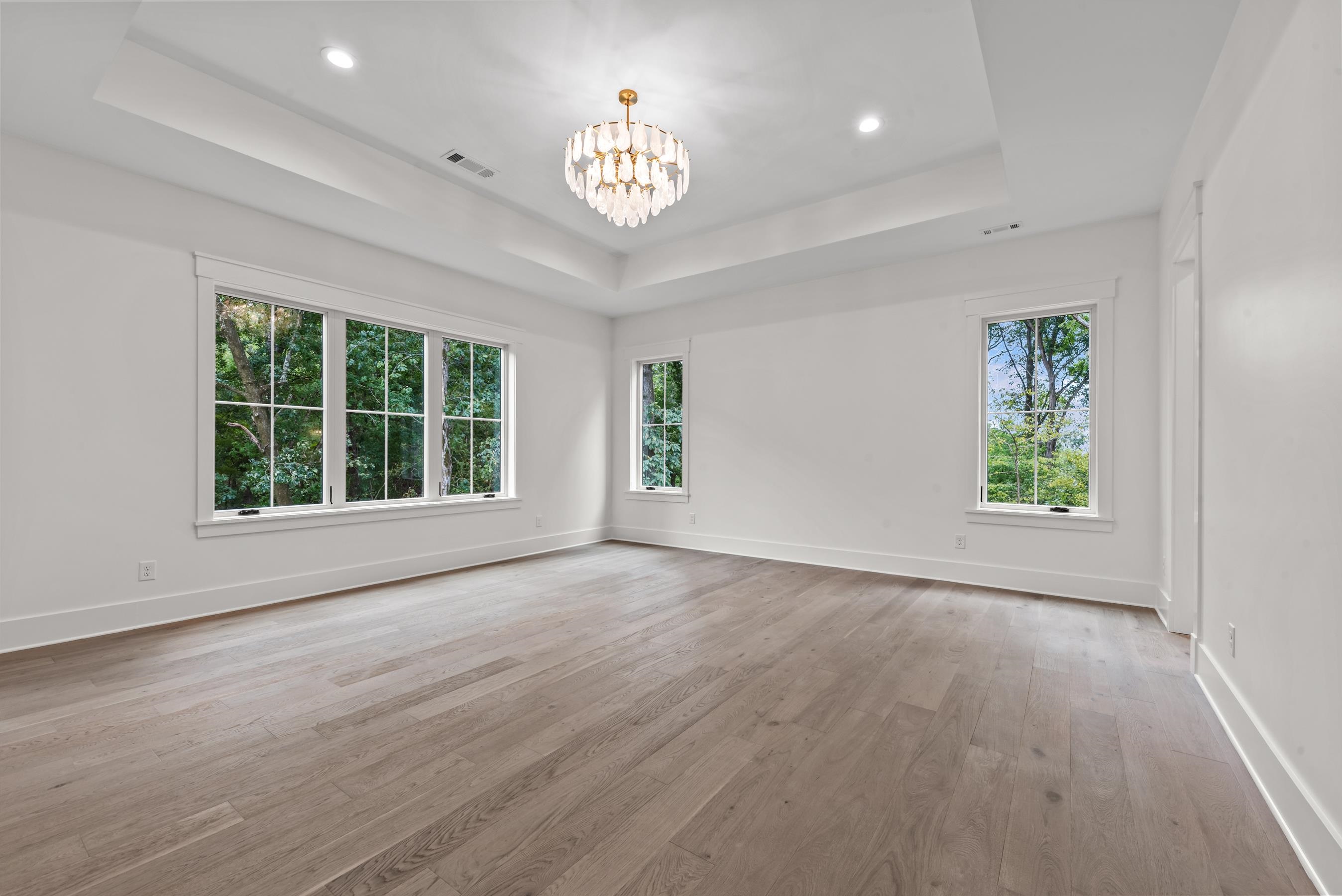 1110 SUNSET BLUFF