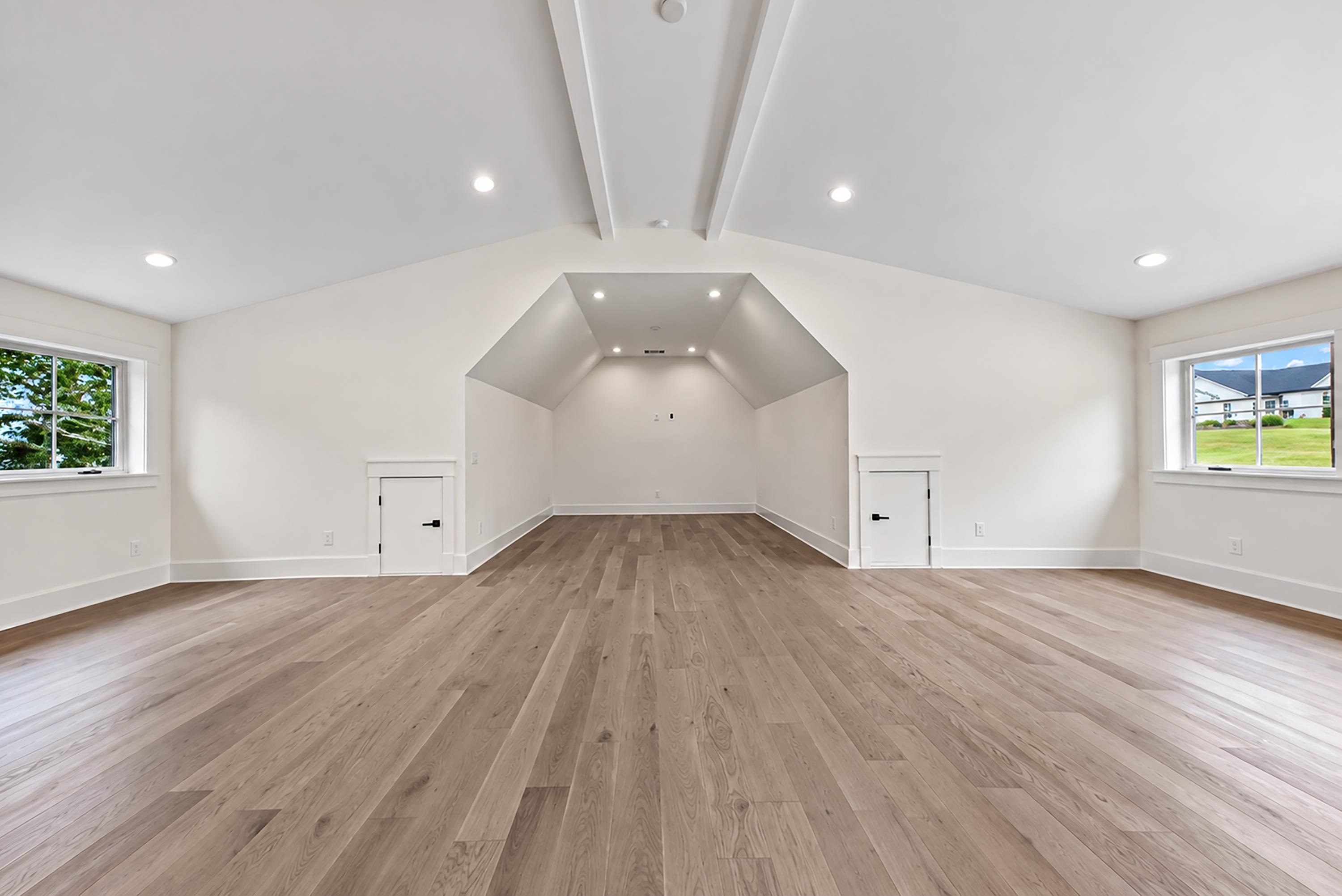 1110 SUNSET BLUFF