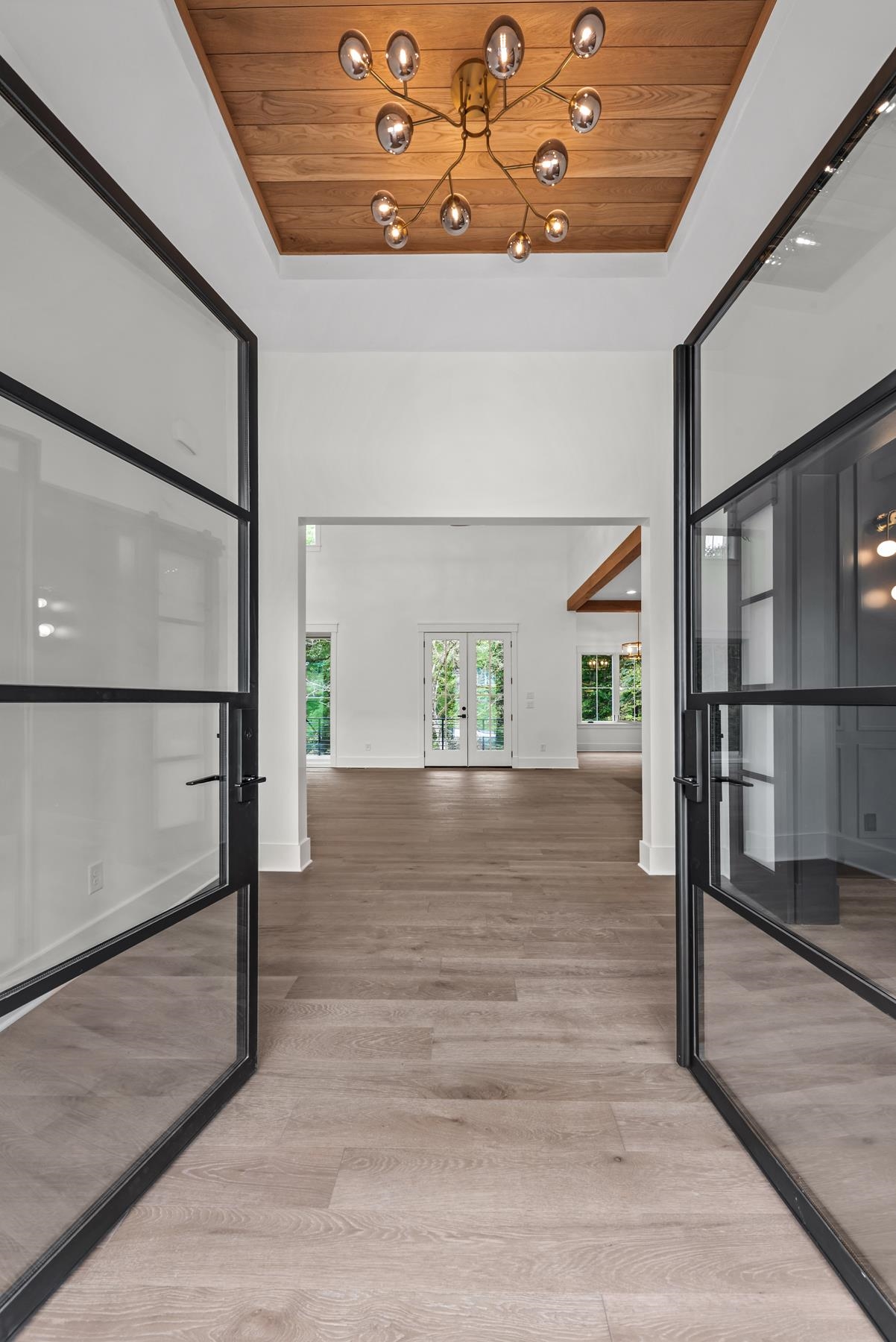 1110 SUNSET BLUFF