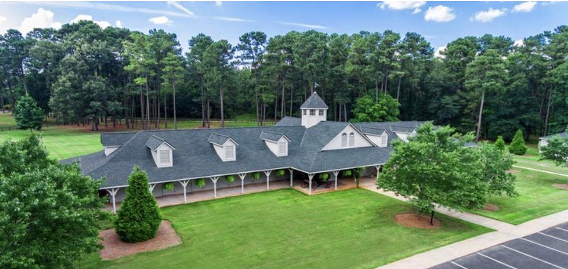 2731 CLUB DRIVE
