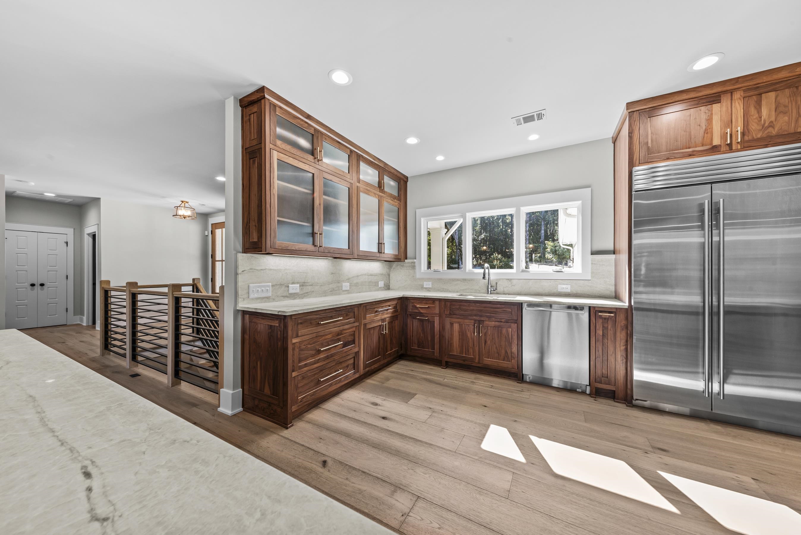 2731 CLUB DRIVE