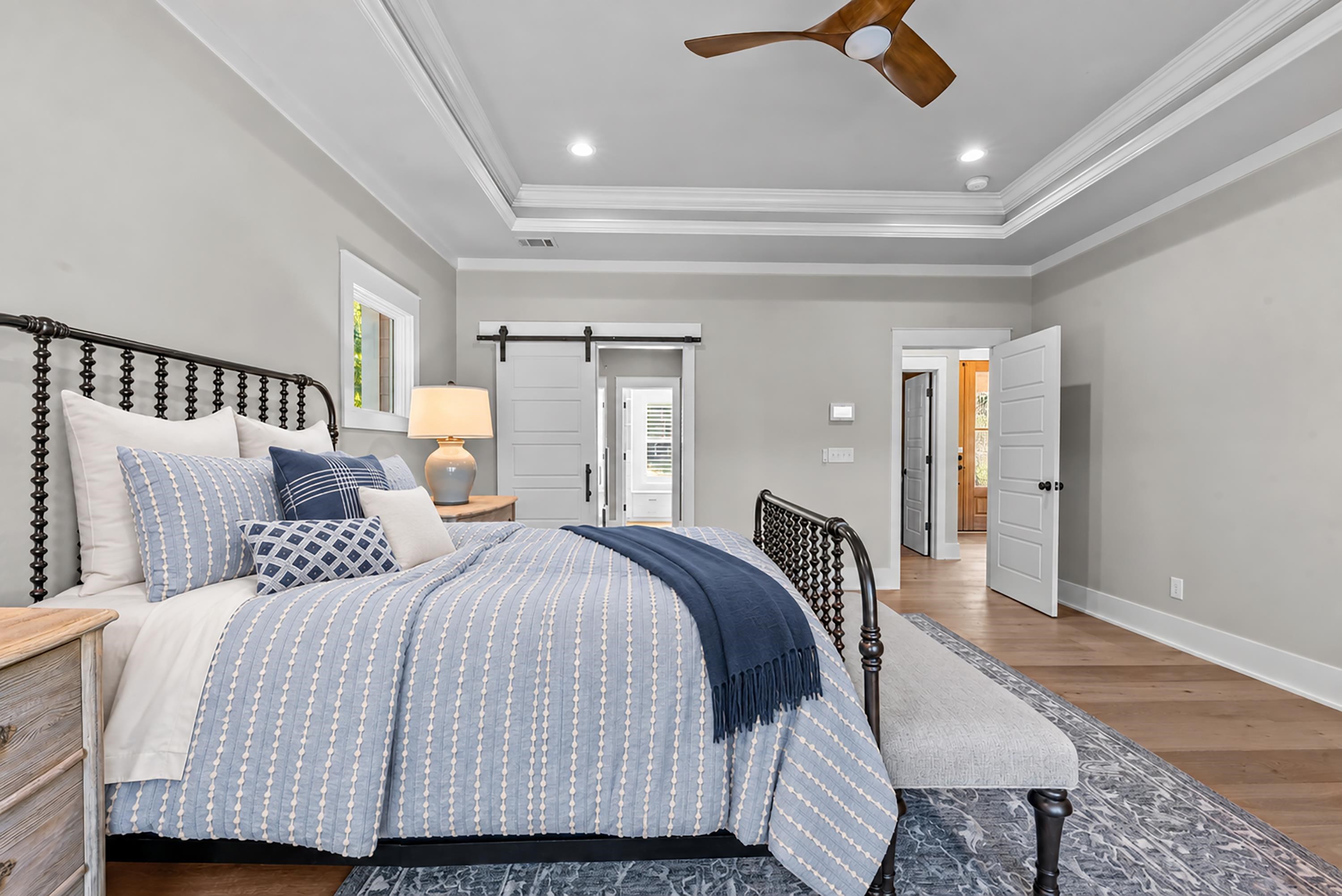 2731 CLUB DRIVE