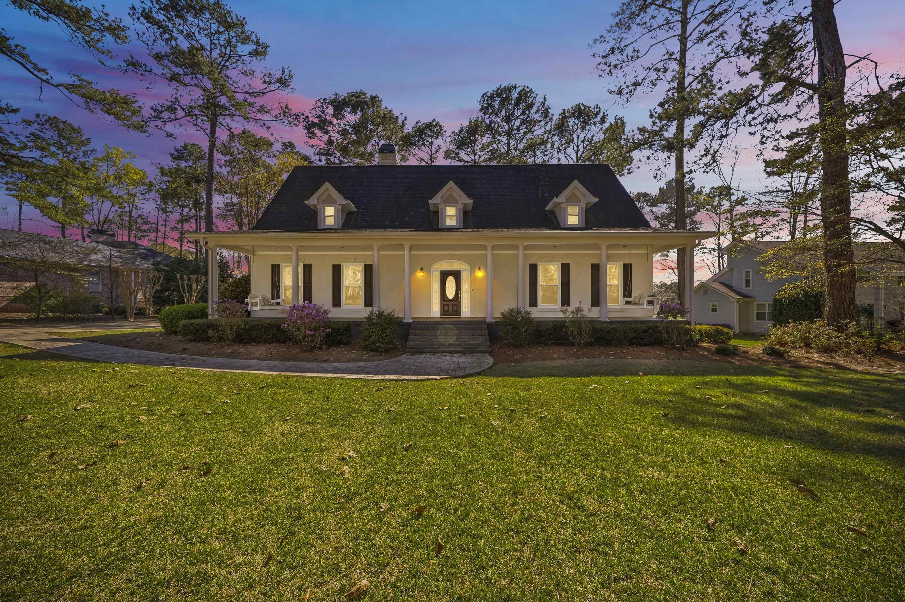 1811 SNUG HARBOR DRIVE