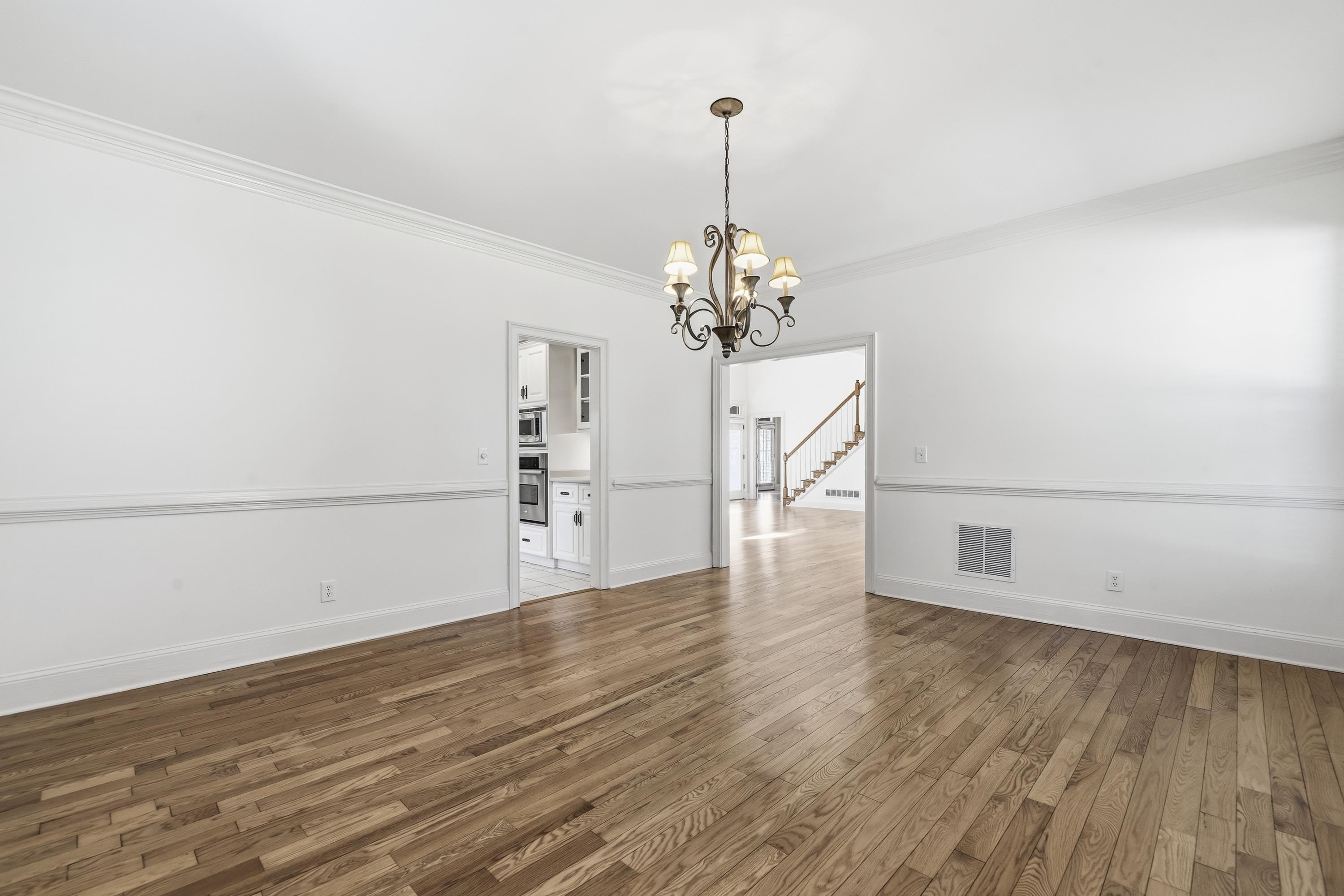 1811 SNUG HARBOR DRIVE