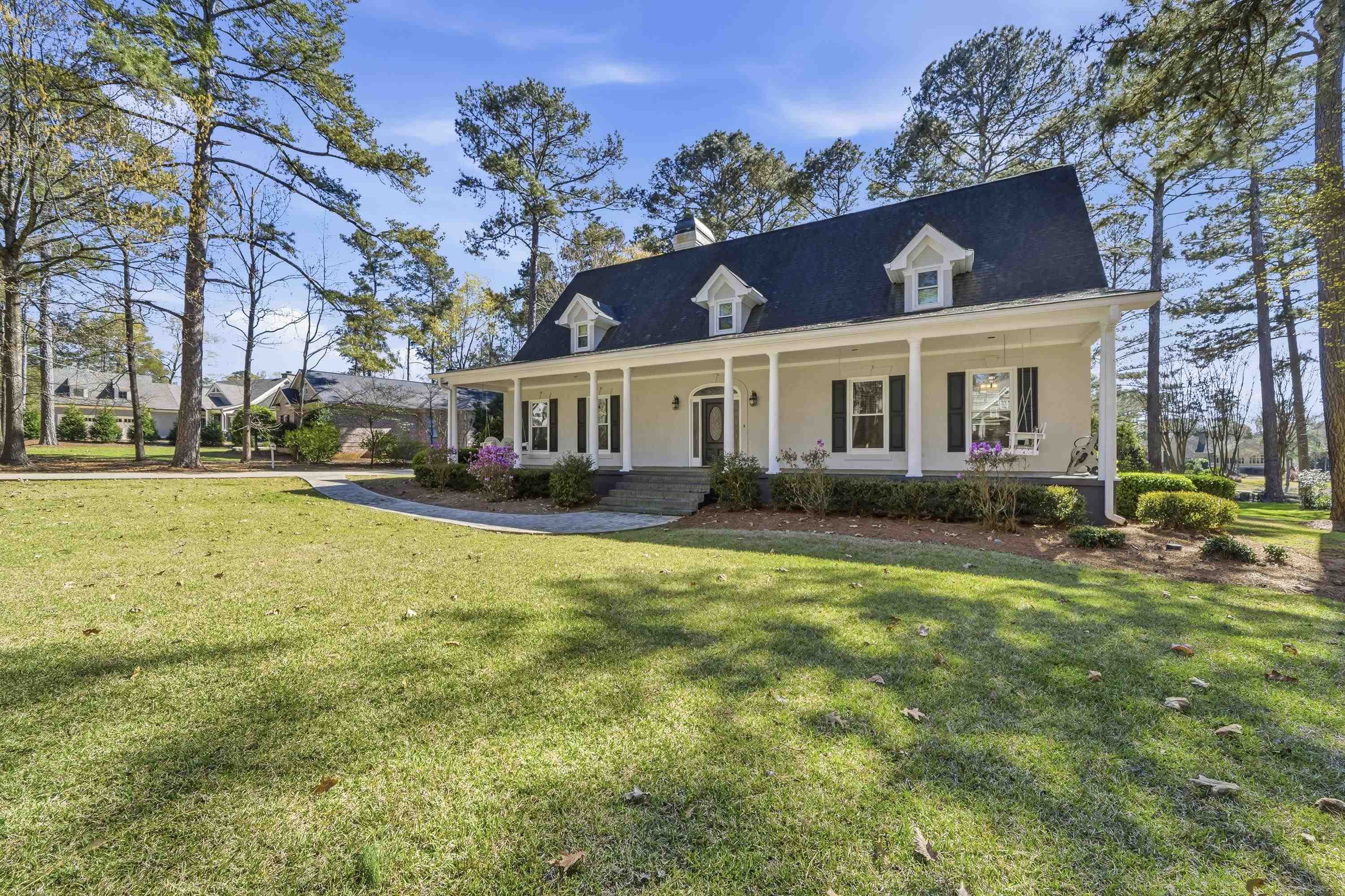 1811 Snug Harbor Drive Greensboro GA