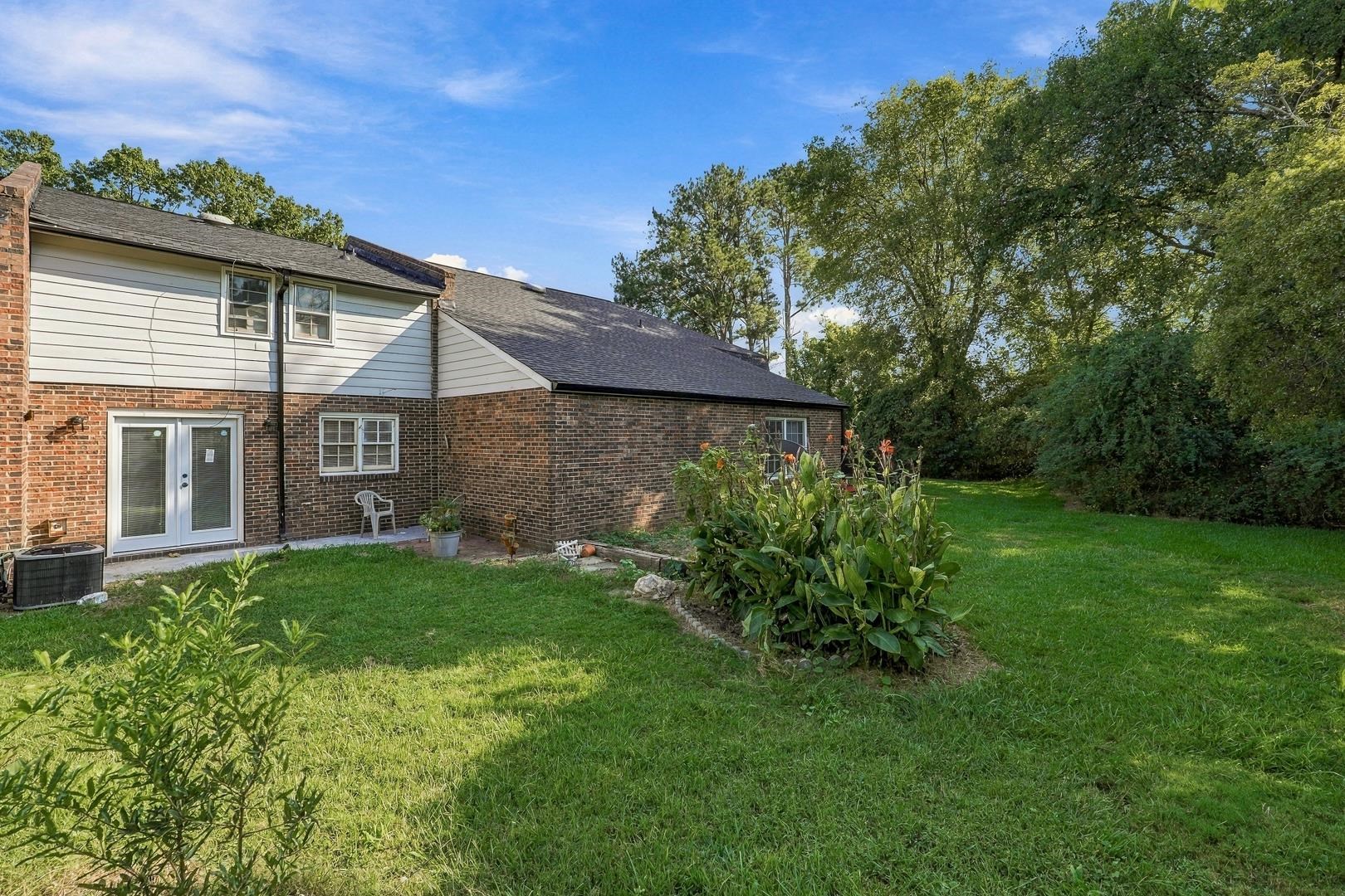 1079 HERITAGE DRIVE