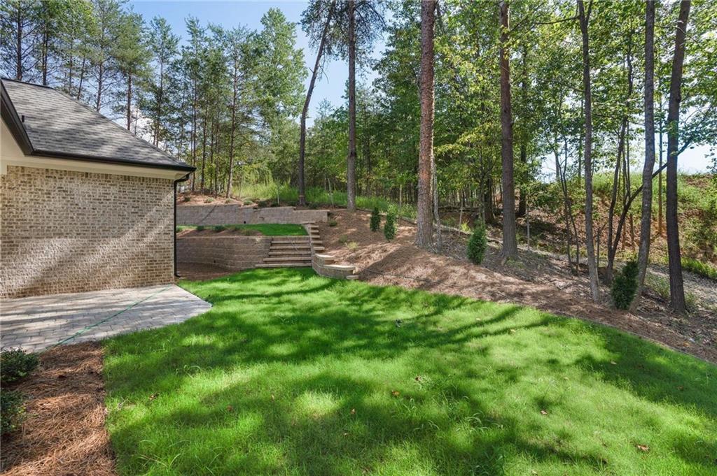 5969 Wellington Avenue