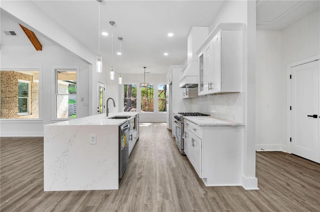 5969 Wellington Avenue