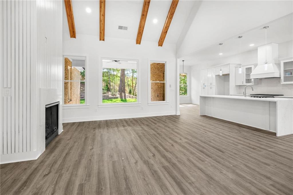 5969 Wellington Avenue