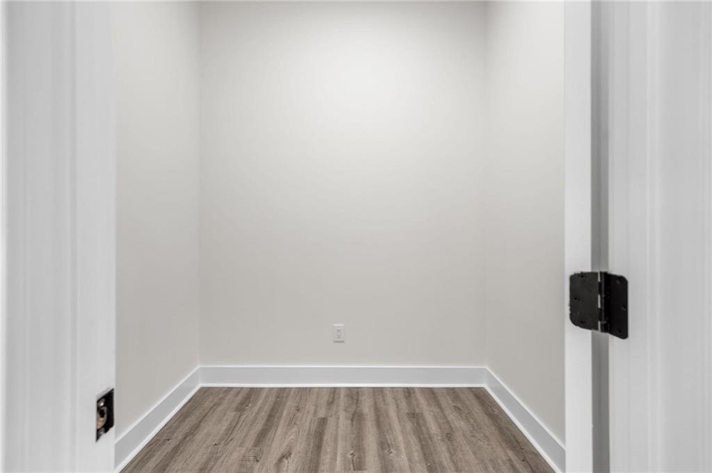 5969 Wellington Avenue