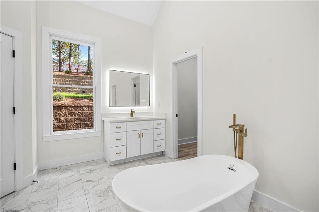 5969 Wellington Avenue