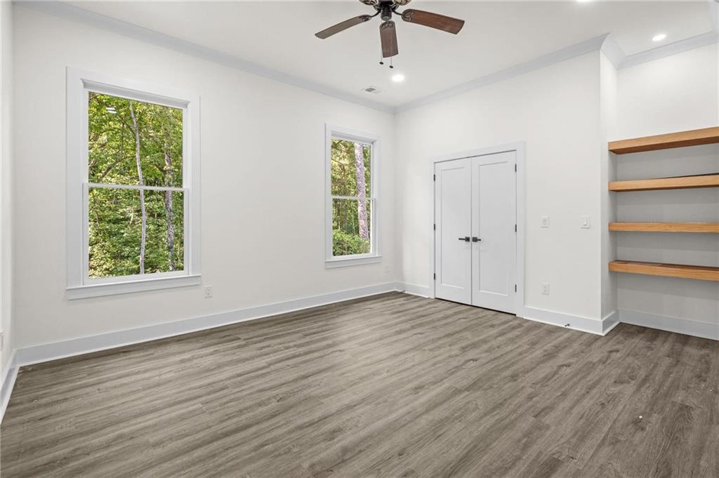 5969 Wellington Avenue