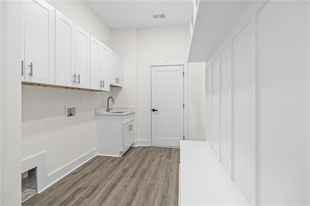 5969 Wellington Avenue