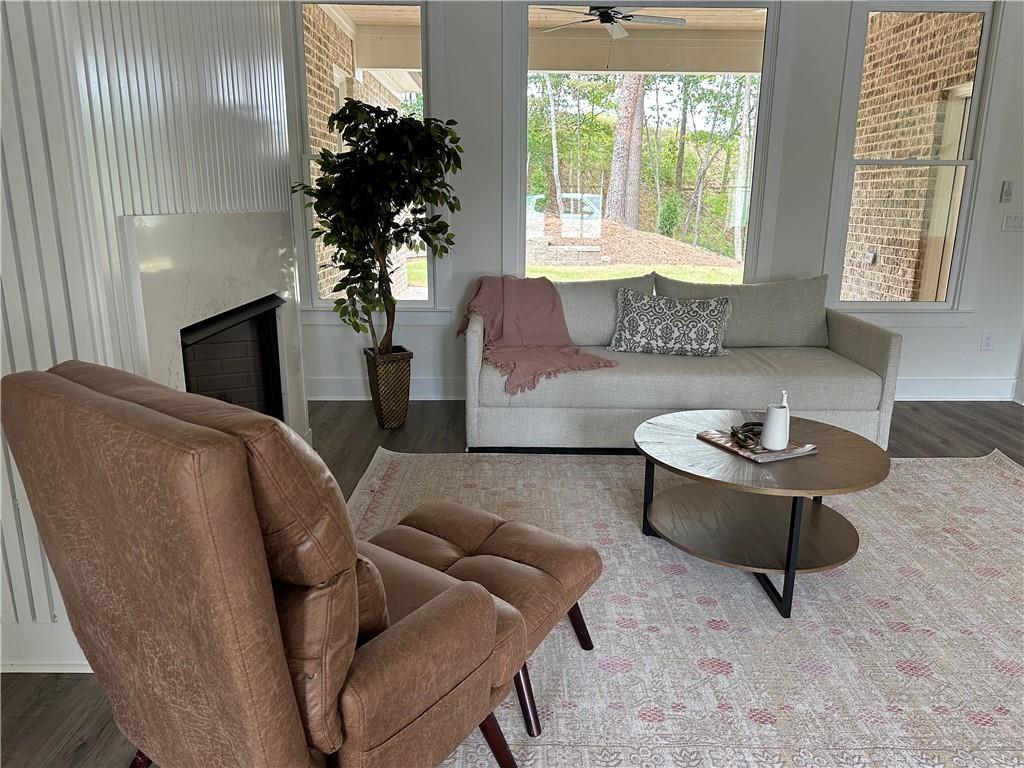 5969 Wellington Avenue