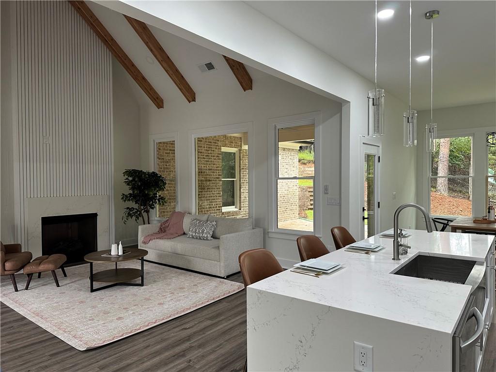 5969 Wellington Avenue