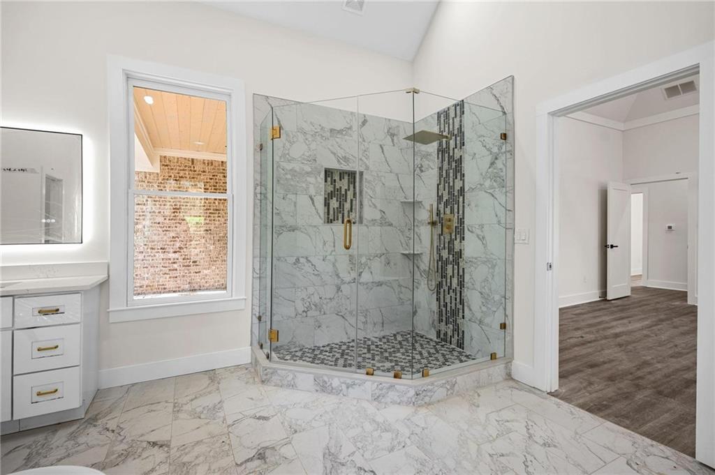 5969 Wellington Avenue