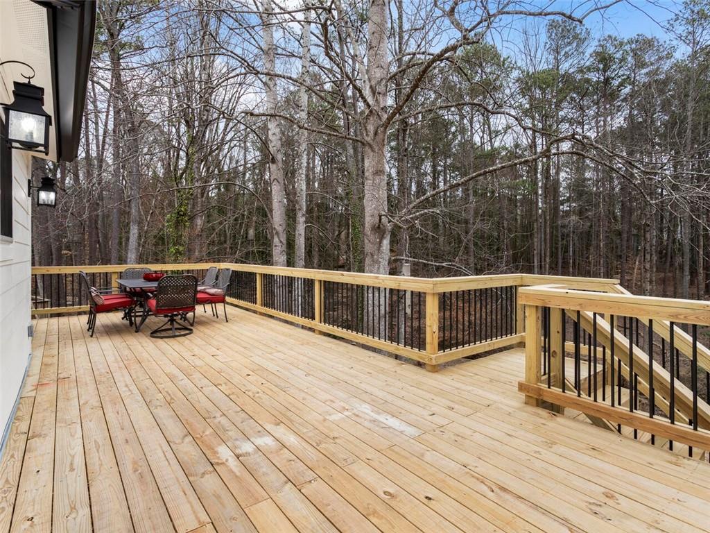 595 Creekwood Crossing