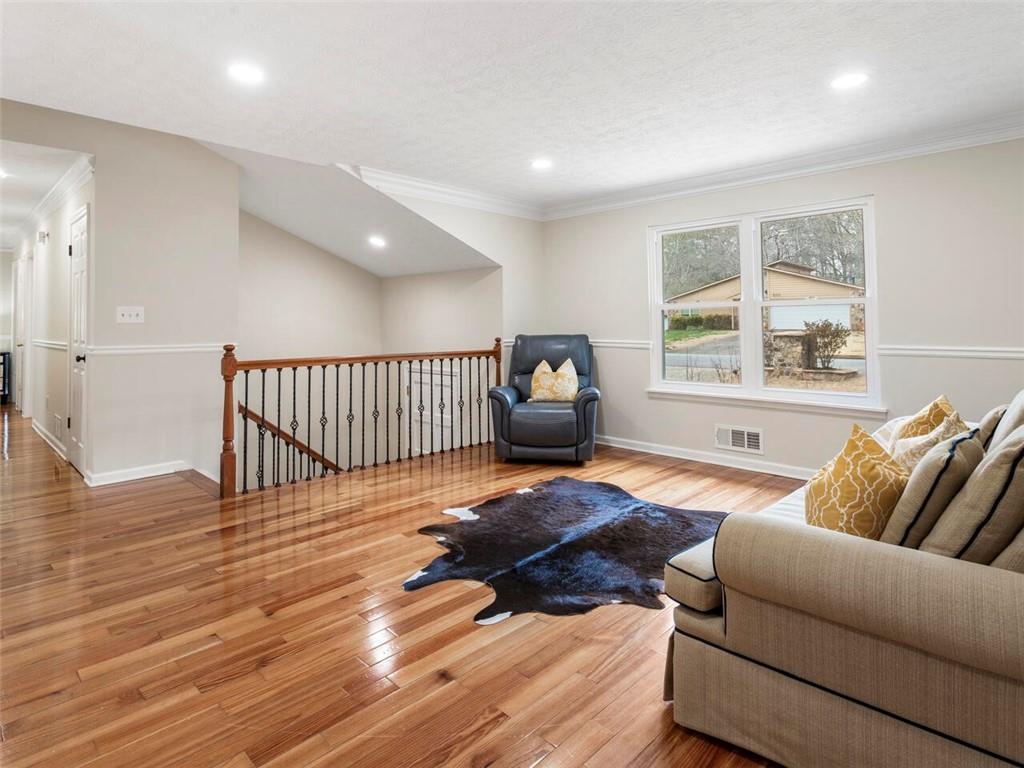 595 Creekwood Crossing