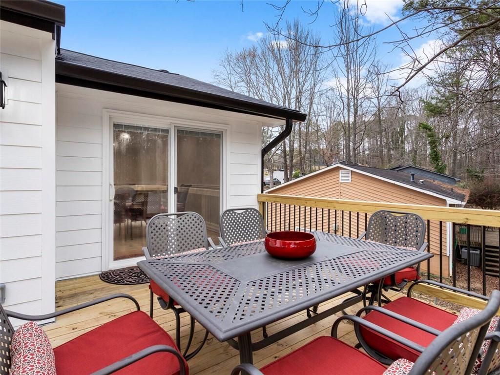 595 Creekwood Crossing