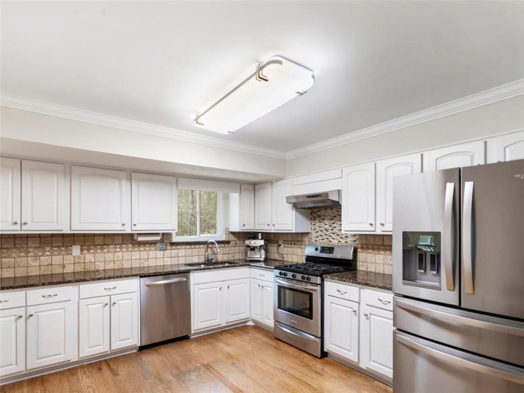 595 Creekwood Crossing