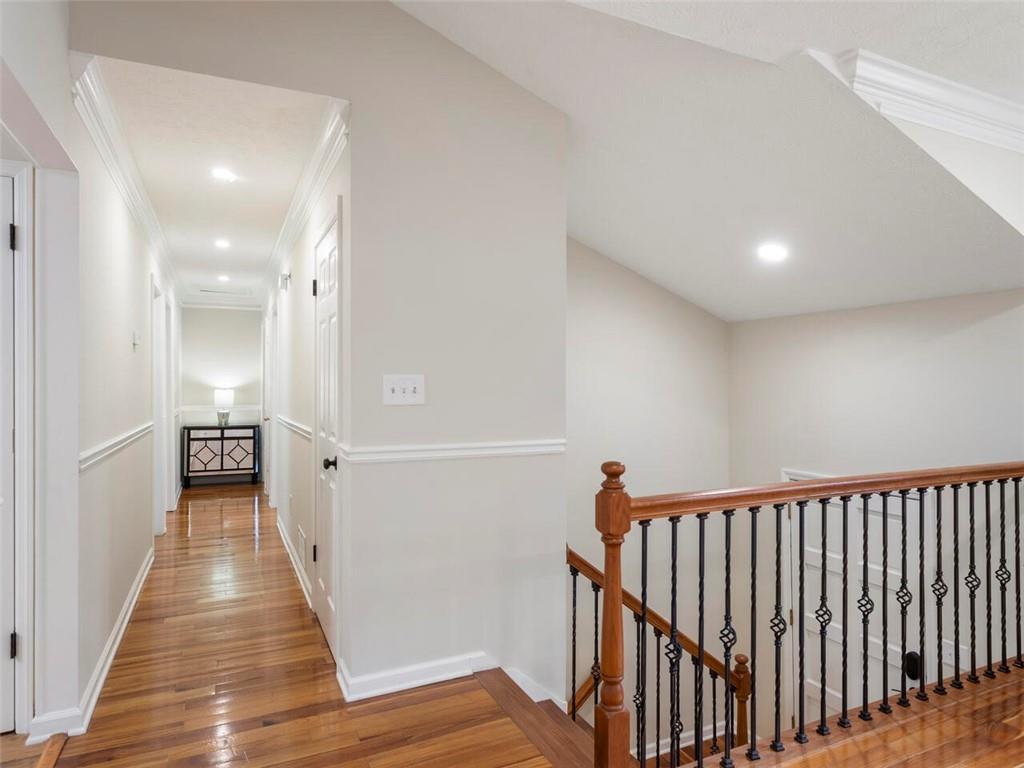 595 Creekwood Crossing