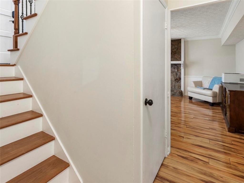 595 Creekwood Crossing