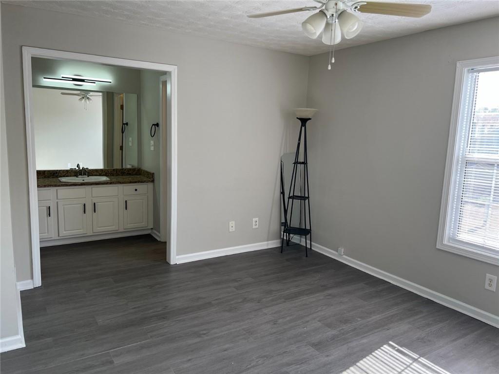 4135 Glen Iris Drive