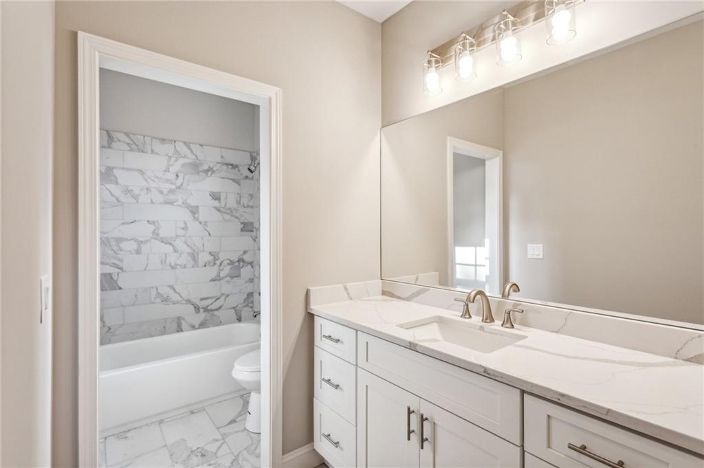 4229 Abington Walk NW