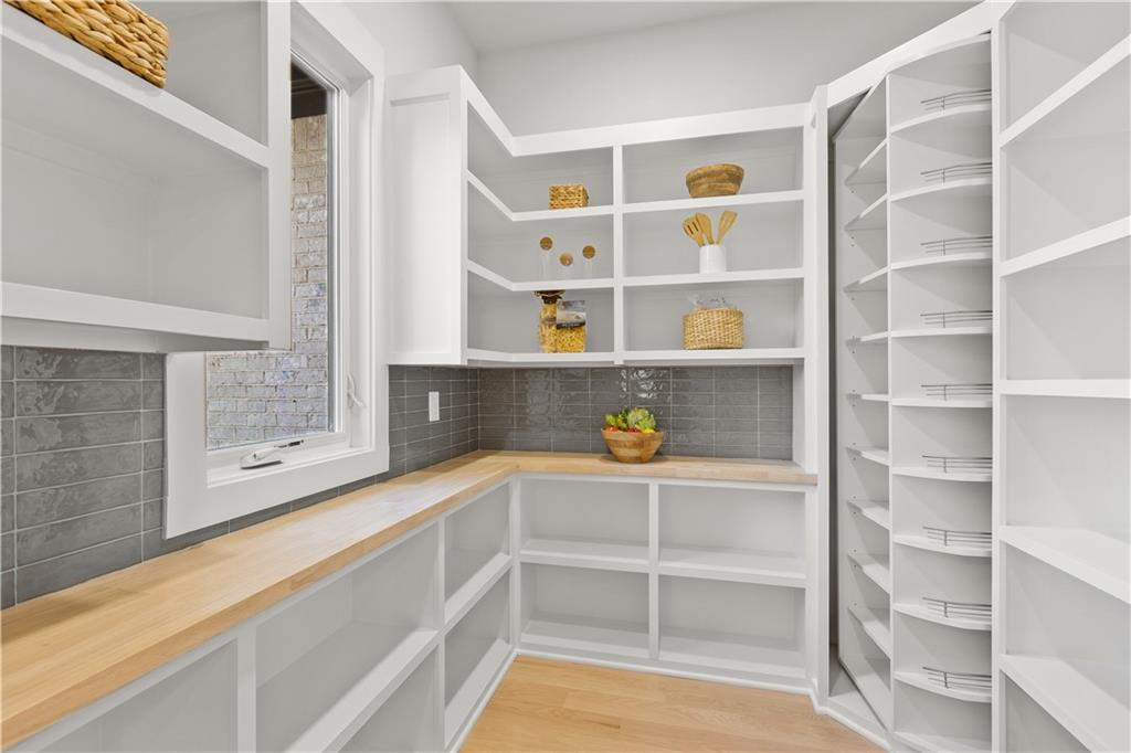 535 River Estates Parkway