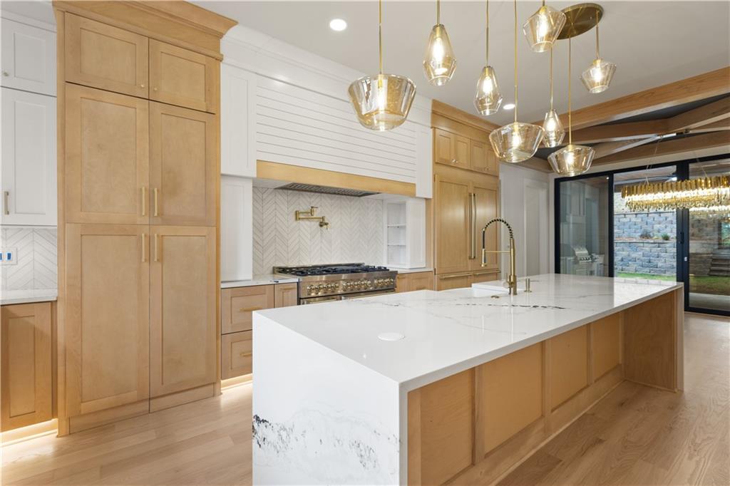 535 River Estates Parkway