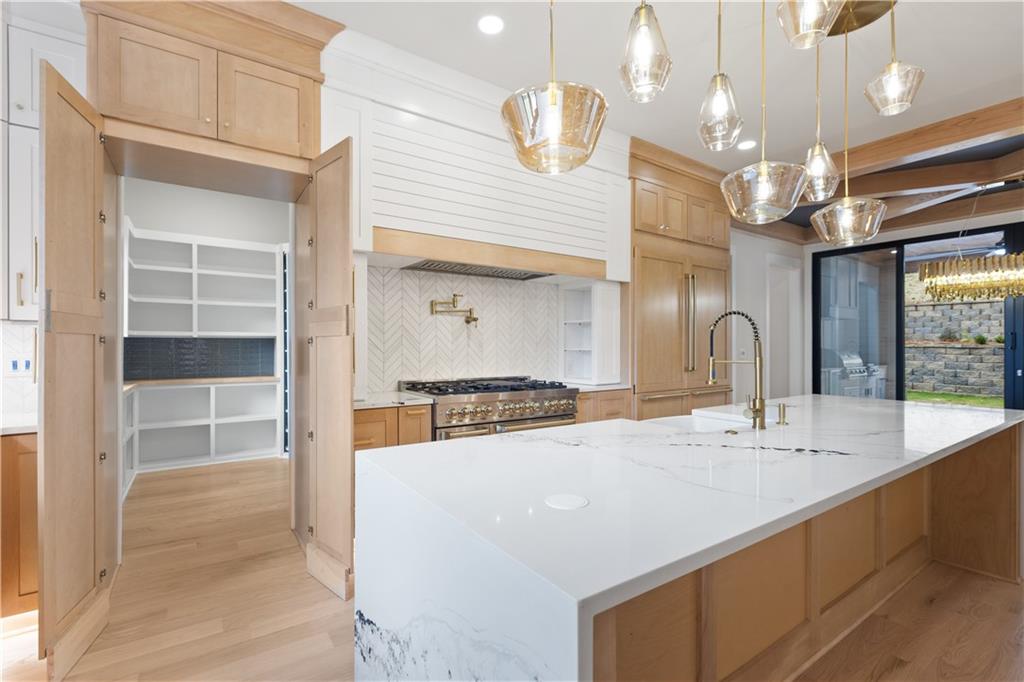 535 River Estates Parkway