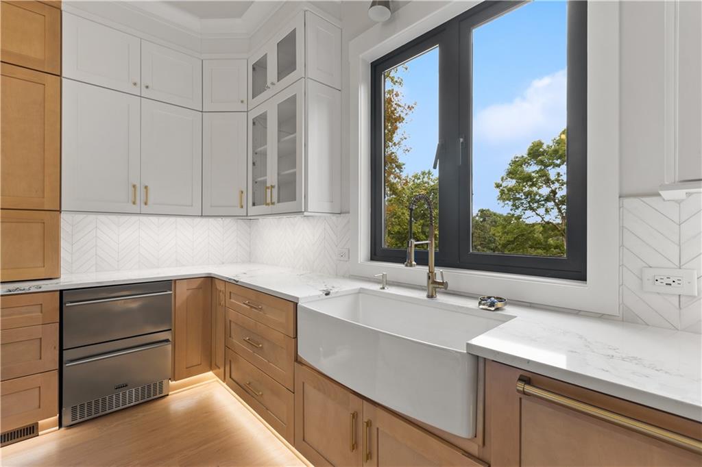 535 River Estates Parkway