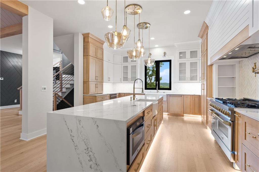 535 River Estates Parkway