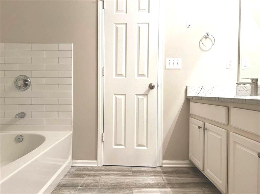 919 Magnolia Leaf Drive