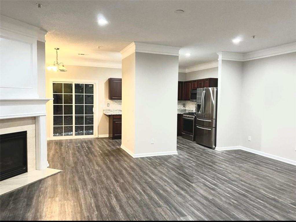 919 Magnolia Leaf Drive