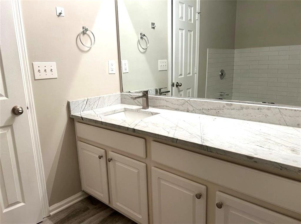 919 Magnolia Leaf Drive