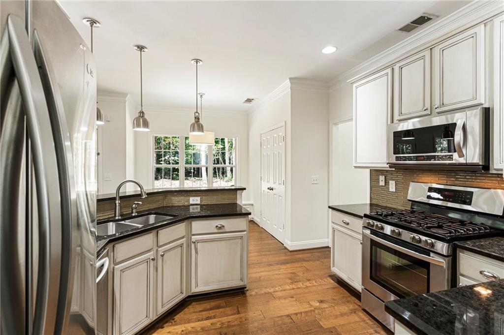 5184 Silhouette Lane SW