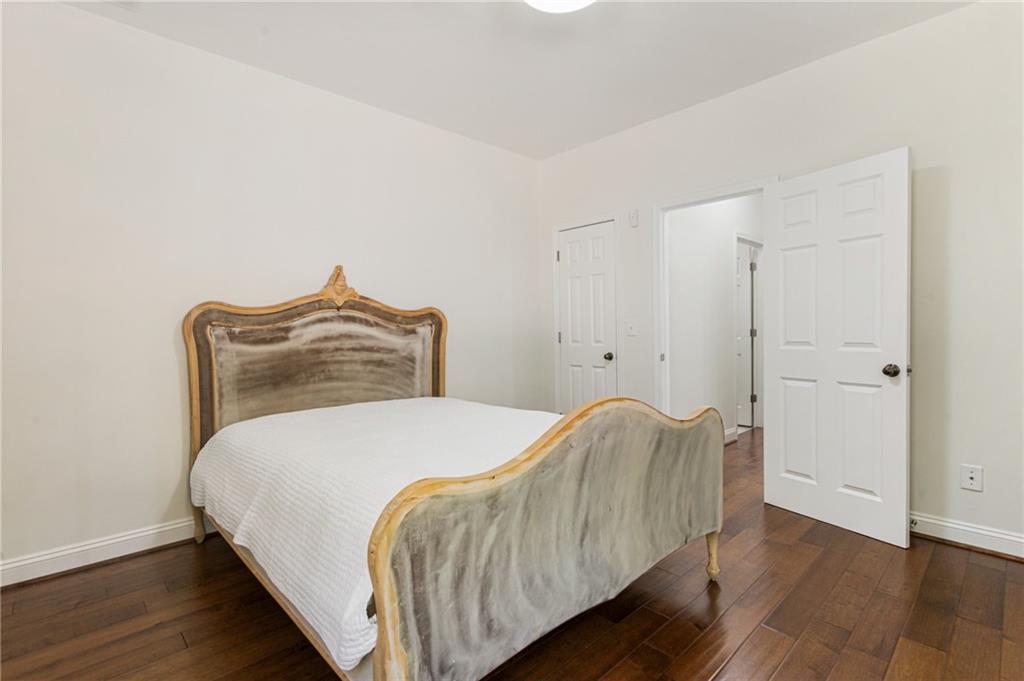 5184 Silhouette Lane SW