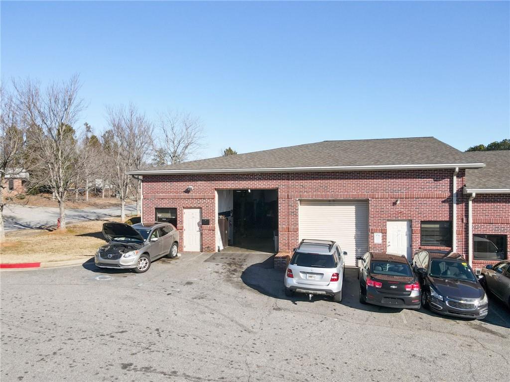 135 Mansell Place Unit 301