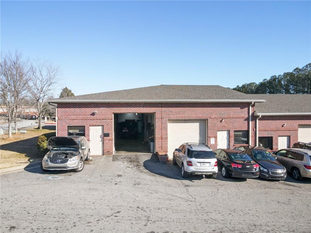 135 Mansell Place Unit 301