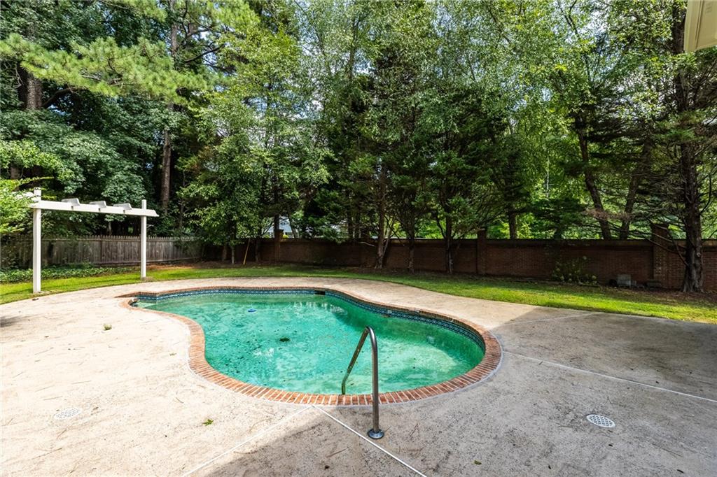 9165 Tuckerbrook Lane